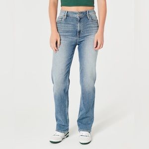 Hollister Ultra High-Rise Dad Jean NWT Size 00R w23 L31